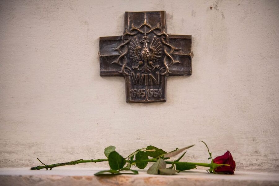 Odsłonięcie tablicy poświęconej działaczom Zrzeszenia „Wolność i Niezawisłość”. Kraków 2 września 2020. Fot. Agnieszka Masłowska IPN