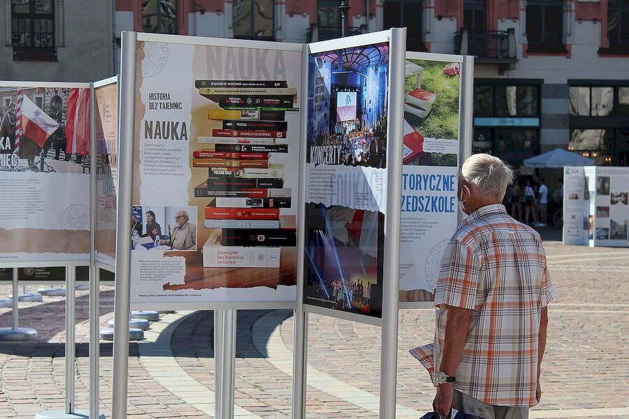 12.09.2020, pl. Szczepański. Fascynująca sobota z IPN w Krakowie. Fot. Janusz Ślęzak (IPN)