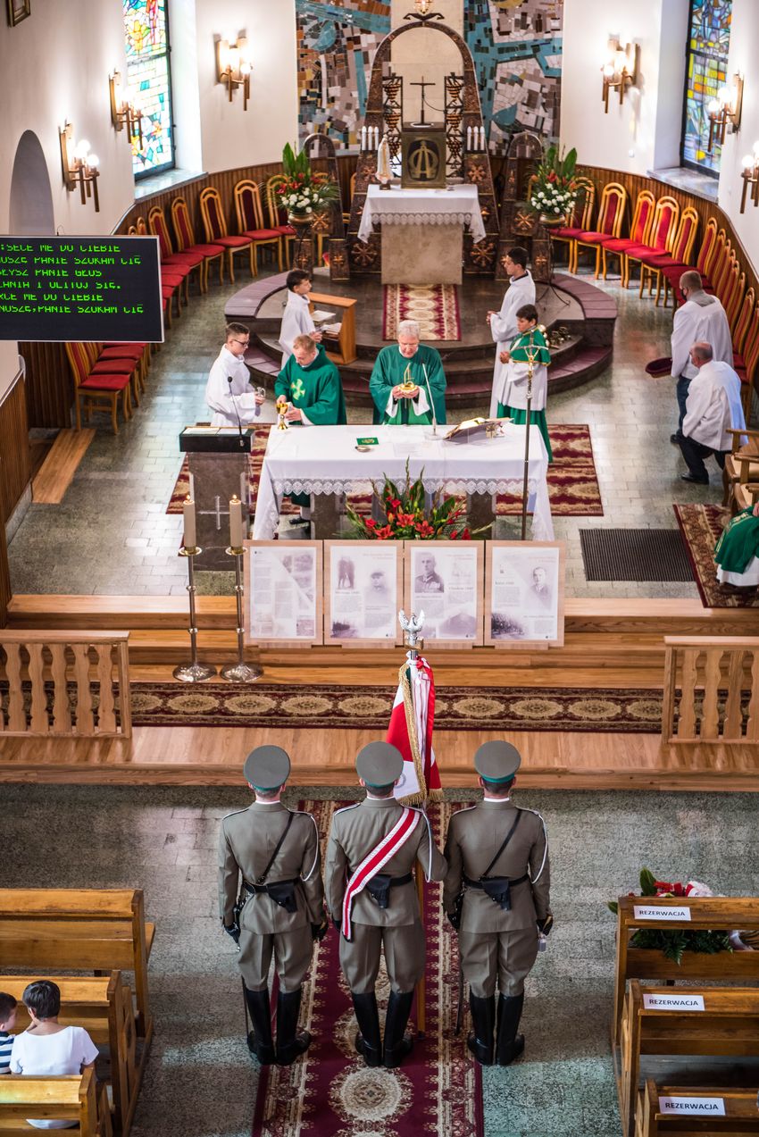 Odsłonięcie tablicy pamięci ofiar zbrodni katyńskiej – Skomielna Biała, 13 września 2020. Fot. Agnieszka Masłowska IPN