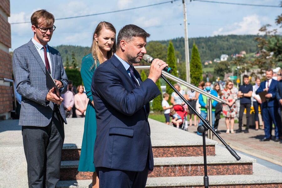 Odsłonięcie tablicy pamięci ofiar zbrodni katyńskiej – Skomielna Biała, 13 września 2020. Fot. Agnieszka Masłowska IPN