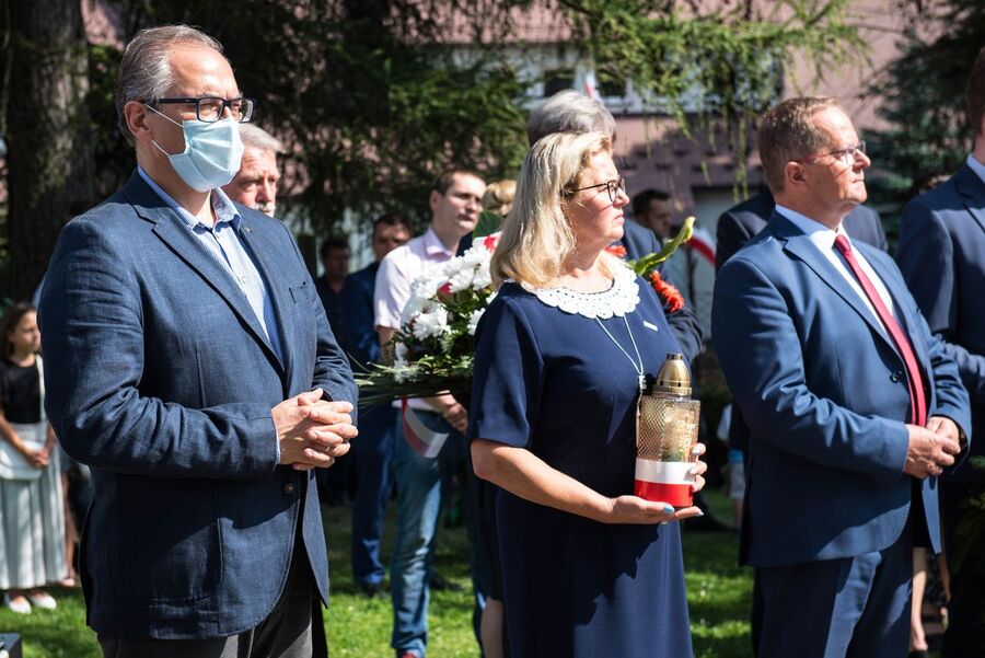 Odsłonięcie tablicy pamięci ofiar zbrodni katyńskiej – Skomielna Biała, 13 września 2020. Fot. Agnieszka Masłowska IPN