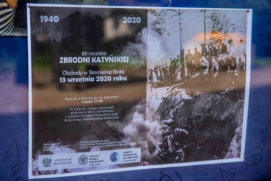 Odsłonięcie tablicy pamięci ofiar zbrodni katyńskiej – Skomielna Biała, 13 września 2020. Fot. Agnieszka Masłowska IPN