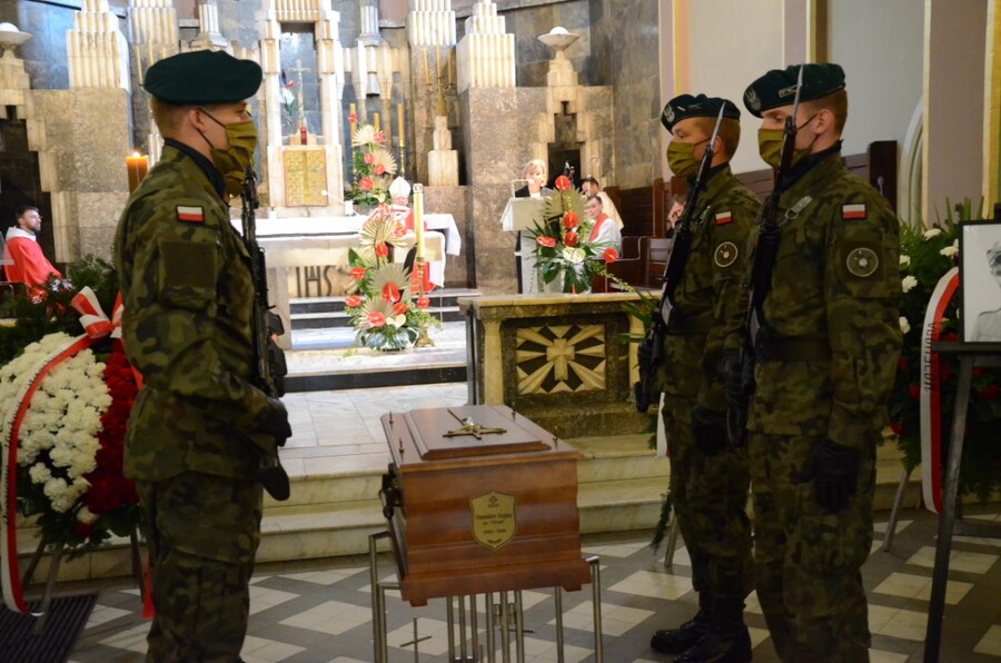 W Krakowie odbyły się uroczystości pogrzebowe Stanisława Szajny „Orła” - fot. Żaneta Wierzgacz