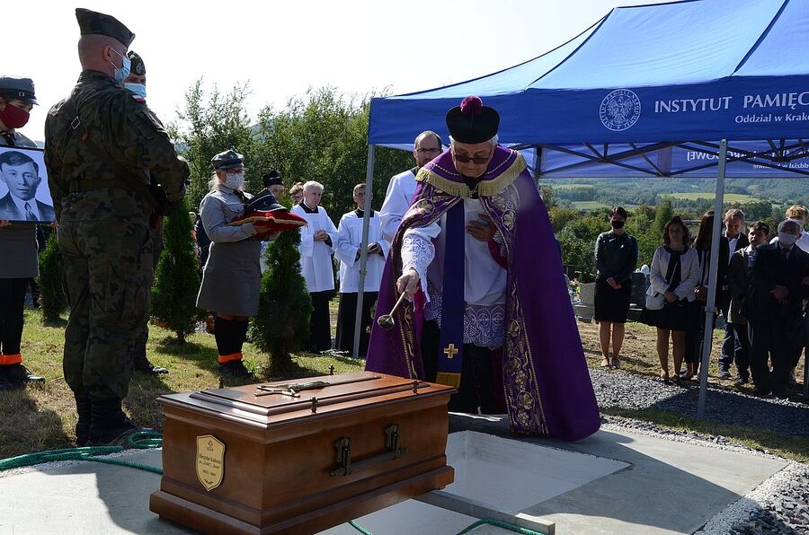 Rzyki, 19.09.2020. Uroczystości pogrzebowe ppor. Mieczysława Kozłowskiego. Fot. Janusz Ślęzak (IPN)
