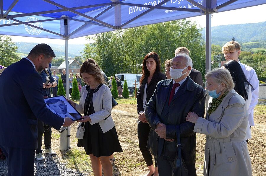 Rzyki, 19.09.2020. Uroczystości pogrzebowe ppor. Mieczysława Kozłowskiego. Fot. Janusz Ślęzak (IPN)