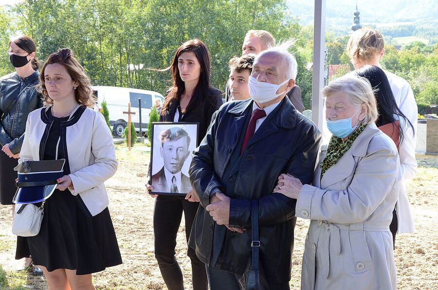 Rzyki, 19.09.2020. Uroczystości pogrzebowe ppor. Mieczysława Kozłowskiego. Fot. Janusz Ślęzak (IPN)