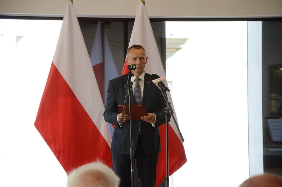 Działaczom opozycji wręczono w Krakowie Krzyże Wolności i Solidarności - fot. Żaneta Wierzgacz