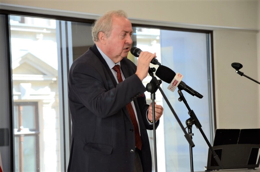 Działaczom opozycji wręczono w Krakowie Krzyże Wolności i Solidarności - fot. Żaneta Wierzgacz