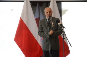Działaczom opozycji wręczono w Krakowie Krzyże Wolności i Solidarności - fot. Żaneta Wierzgacz