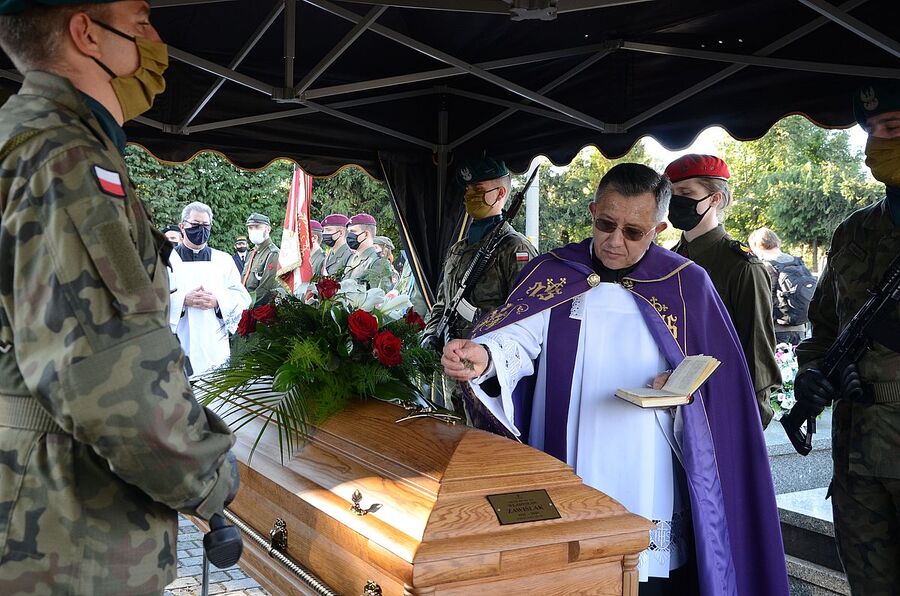 9.10.2020, pogrzeb mjr. hm. Władysława Zawiślaka. Fot. Janusz Ślęzak (IPN)