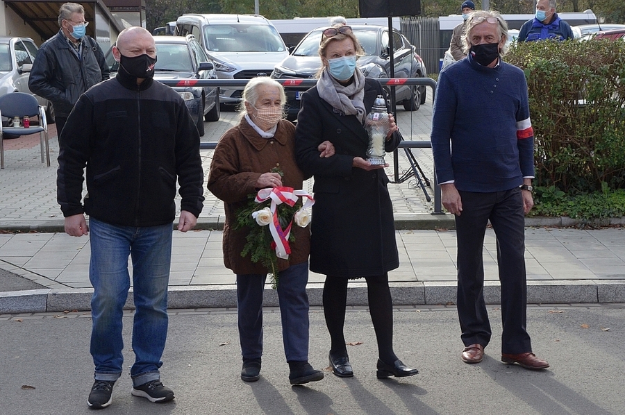 Kraków, 5.11.2020. Uroczystość pod murem więzienia Montelupich. Fot. Janusz Ślęzak (IPN)