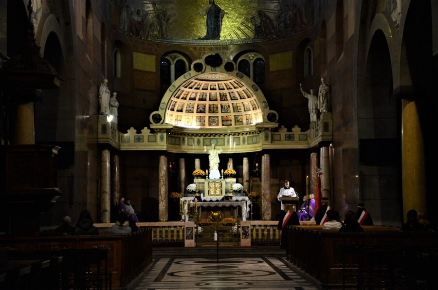 Uroczystości w 81. rocznicę aresztowania przez władze okupacyjne 25 jezuitów z kolegium krakowskiego przy ul. Kopernika 26 fot. Żaneta Wierzgacz