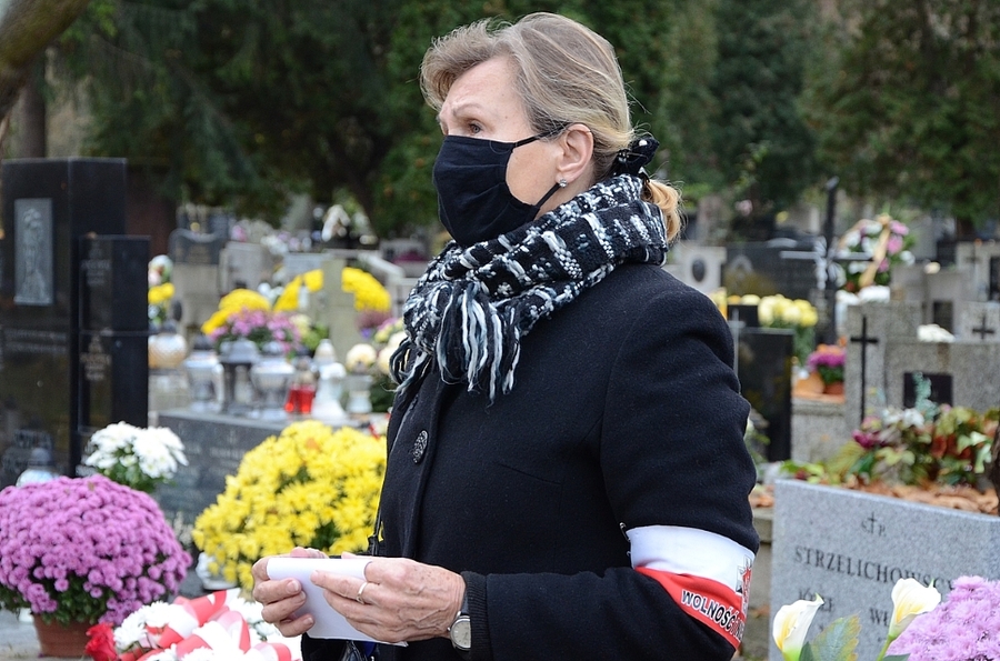 13.11.2020, cmentarz Rakowicki w Krakowie. Małopolski Dzień Pamięci Żołnierzy Niezłomnych – Wyklętych. Fot. Janusz Ślęzak (IPN)