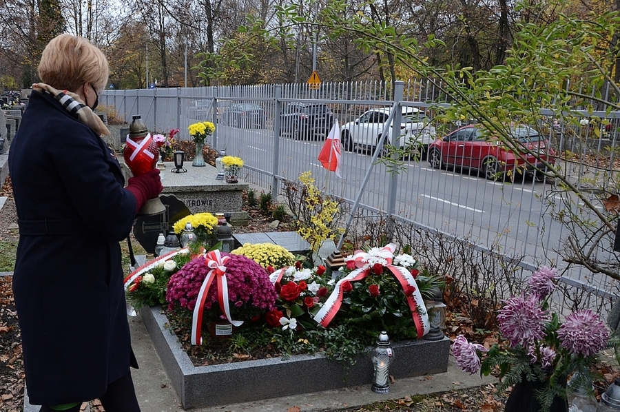 13.11.2020, cmentarz Rakowicki w Krakowie. Małopolski Dzień Pamięci Żołnierzy Niezłomnych – Wyklętych. Fot. Janusz Ślęzak (IPN)