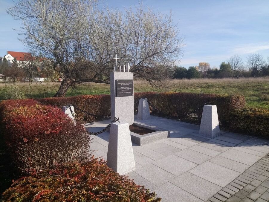 Pomnik w Wieliczce po odnowieniu. Fot. IPN