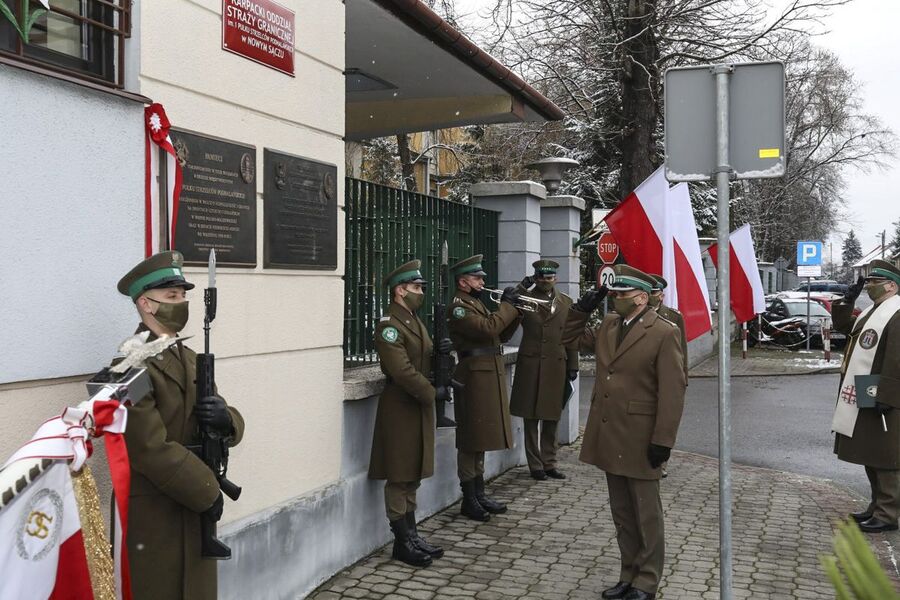Odsłonięcie tablicy 1PSP w Nowym Sączu. Fot. Krystian Koziołek (KaOSG)