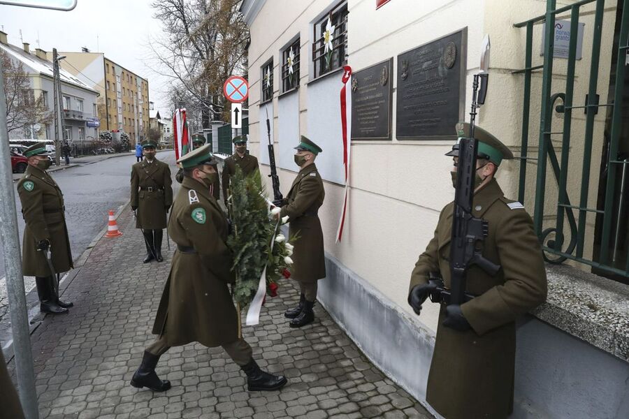 Odsłonięcie tablicy 1PSP w Nowym Sączu. Fot. Krystian Koziołek (KaOSG)