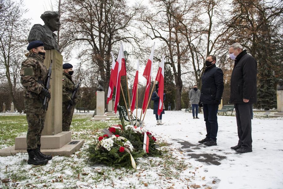 10.12.2020. Krakowska uroczystość w przeddzień rocznicy śmierci gen. Maczka. Fot. Agnieszka Masłowska (IPN)