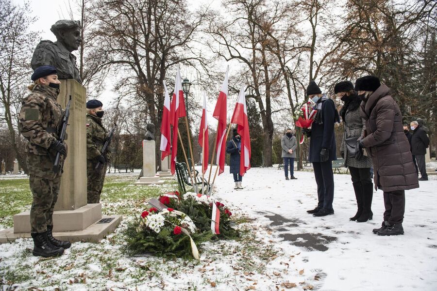 10.12.2020. Krakowska uroczystość w przeddzień rocznicy śmierci gen. Maczka. Fot. Agnieszka Masłowska (IPN)
