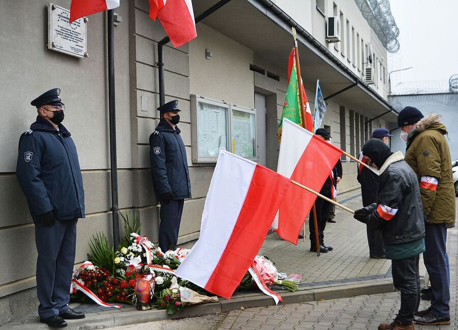 13.12.2020 w Kielcach oddano hołd ofiarom stanu wojennego. Fot. Katarzyna Pronobis (IPN)