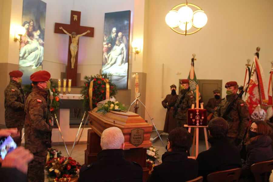 5.01.2021 w Olkuszu pochowano mjr. Bolesława Gądka „Rysia”. Fot. Michał Masłowski (IPN)