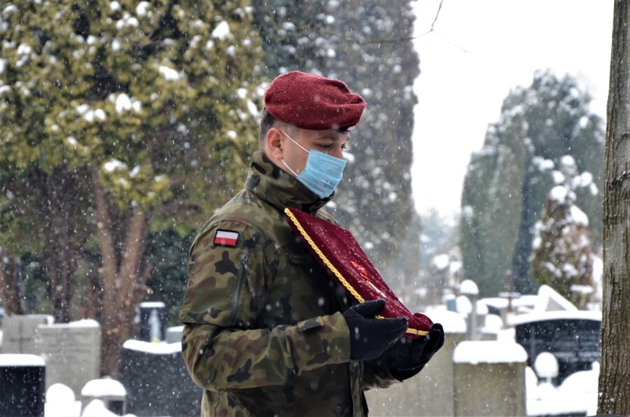 Pożegnanie Andrzeja Ossowskiego - fot. Żaneta Wierzgacz IPN
