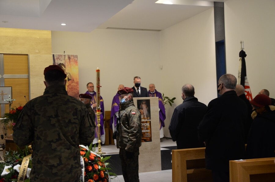 Pożegnanie Andrzeja Ossowskiego - fot. Żaneta Wierzgacz IPN