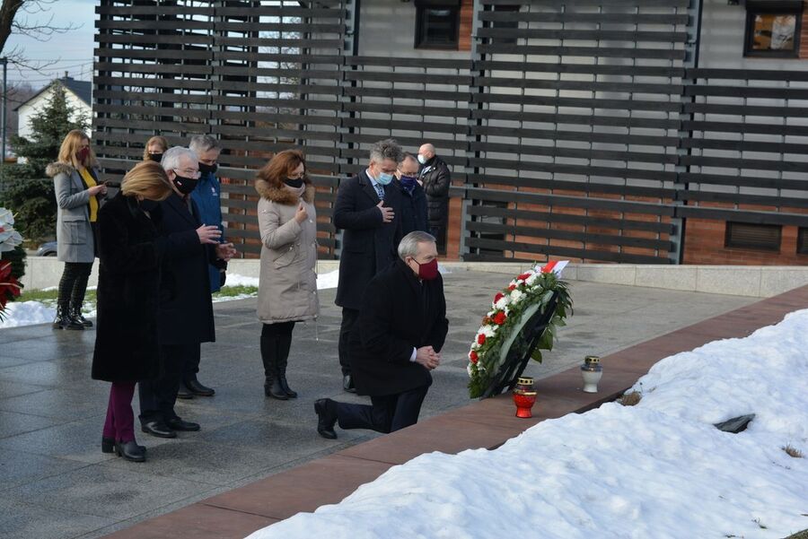 22.01.2021. Wizyta wiceprezesa IPN dr. Mateusza Szpytmy w Mauzoleum Martyrologii Wsi Polskich w Michniowie. Fot. Katarzyna Pronobis (IPN)