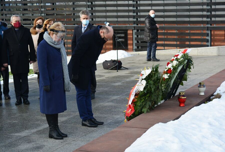 22.01.2021. Wizyta wiceprezesa IPN dr. Mateusza Szpytmy w Mauzoleum Martyrologii Wsi Polskich w Michniowie. Fot. Katarzyna Pronobis (IPN)