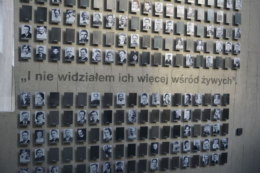 22.01.2021. Wizyta wiceprezesa IPN dr. Mateusza Szpytmy w Mauzoleum Martyrologii Wsi Polskich w Michniowie. Fot. Katarzyna Pronobis (IPN)