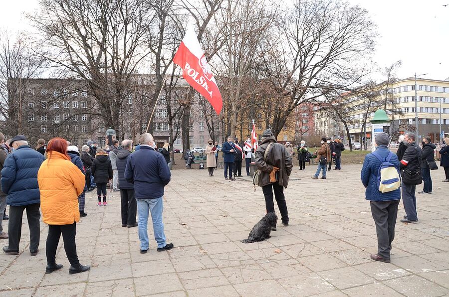 1.03.2021. Uroczystość na pl. Inwalidów w Krakowie przy kamieniu węgielnym pomnika „Tym co stawiali opór komunizmowi w latach 1944-1956”. Fot. Janusz Ślęzak (IPN)