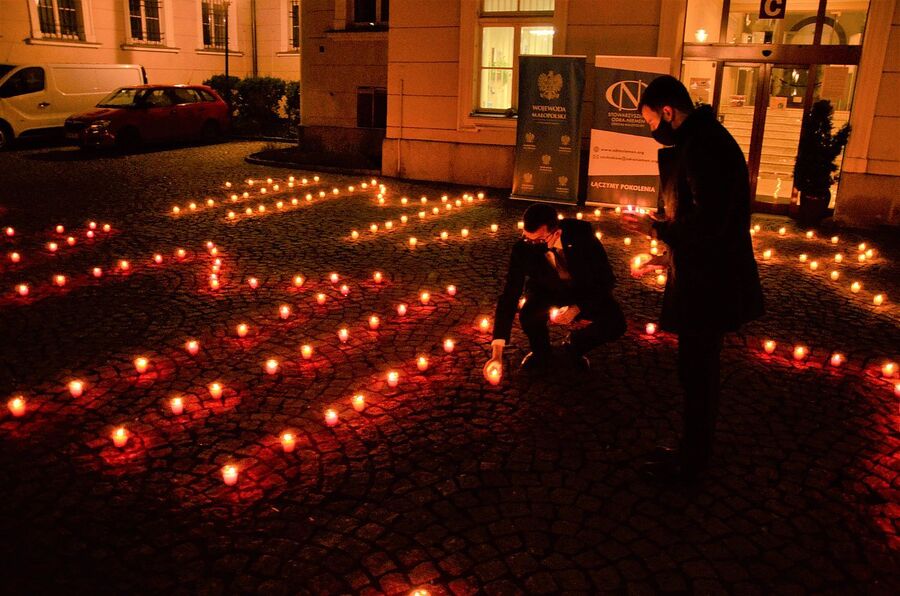 1.03.2021. Dziedziniec Małopolskiego Urzędu Wojewódzkiego. Fot. Janusz Ślęzak (IPN)