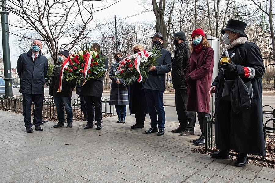 19.03.2021. W Krakowie uczczono profesorów i studentów tajnego nauczania na UJ. Fot. Agnieszka Masłowska (IPN)
