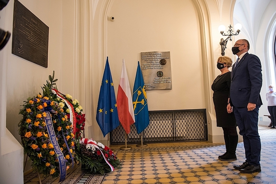 19.03.2021. W Krakowie uczczono profesorów i studentów tajnego nauczania na UJ. Fot. Agnieszka Masłowska (IPN)