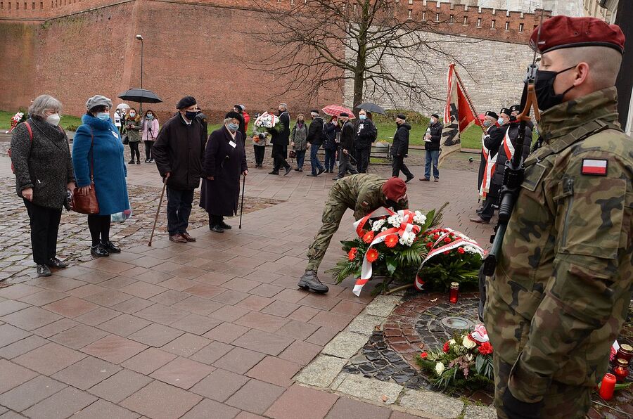 13.04.2021 w Krakowie oddano hołd ofiarom zbrodni katyńskiej. Fot. Janusz Ślęzak (IPN)