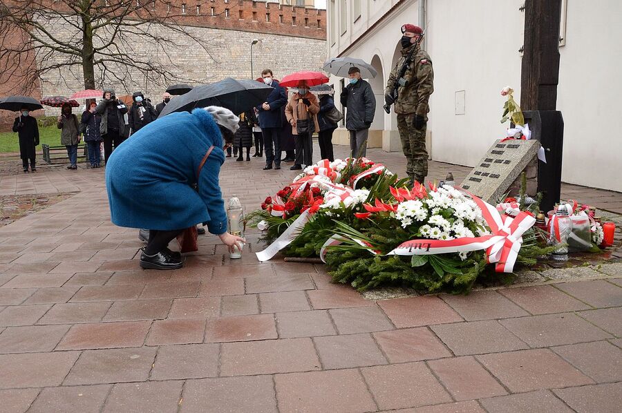13.04.2021 w Krakowie oddano hołd ofiarom zbrodni katyńskiej. Fot. Janusz Ślęzak (IPN)