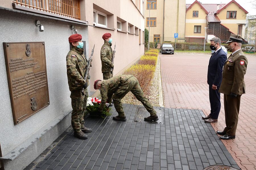 13.04.2021 w Krakowie oddano hołd ofiarom zbrodni katyńskiej. Fot. Janusz Ślęzak (IPN)