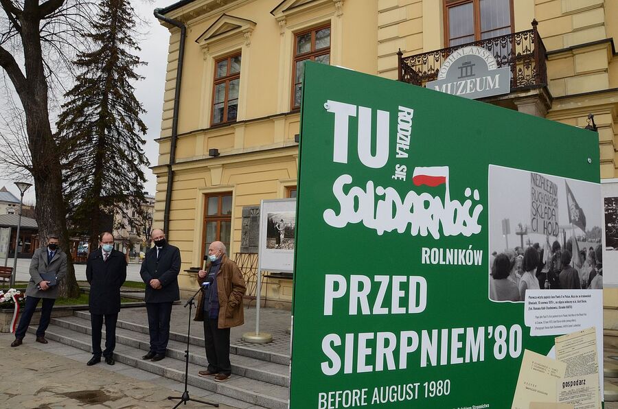 Wystawa „TU rodziła się Solidarność Rolników” w Nowym Targu. Fot. Janusz Ślęzak (IPN)