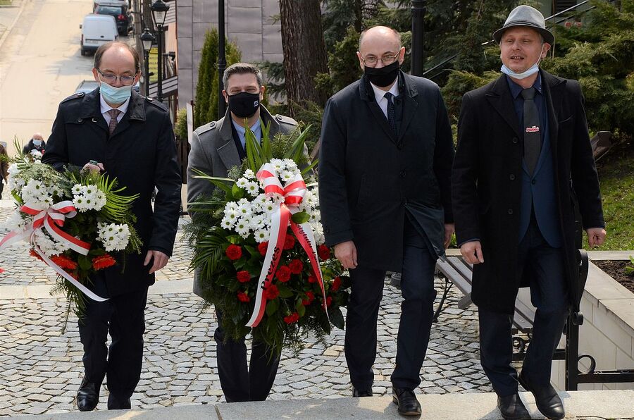 21.04.2021. Grób Władysława Hajnosa, ludowca z Nowego Targu. Fot. Janusz Ślęzak (IPN)