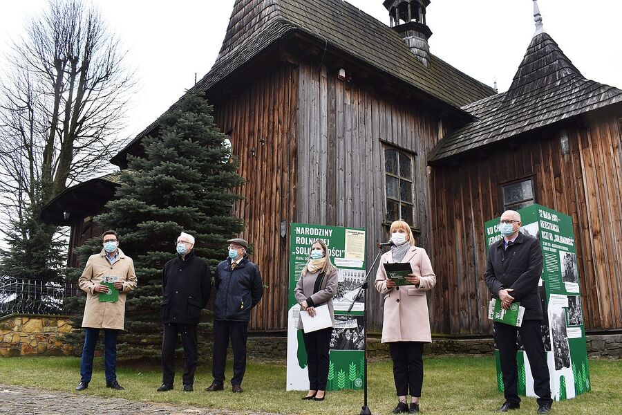 Wystawa „TU rodziła się Solidarność Rolników” w Radkowicach (Świętokrzyskie). Fot. Katarzyna Pronobis (IPN)