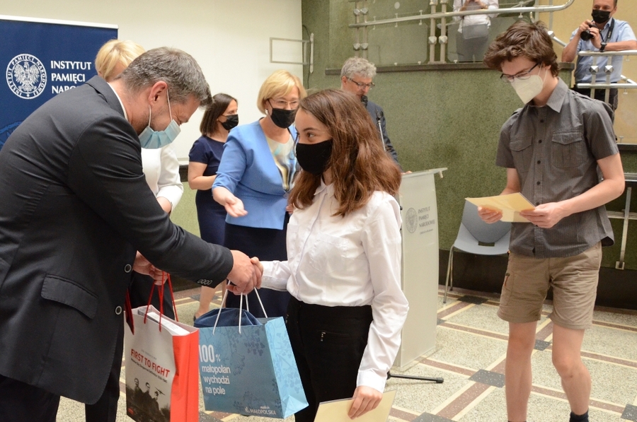 11.06.2021, Kraków. Uroczystość wręczenia nagród laureatom małopolskiego konkursu „Polscy żołnierze w obronie wolnego świata 1939-1940”. Fot. Janusz Ślęzak (IPN)