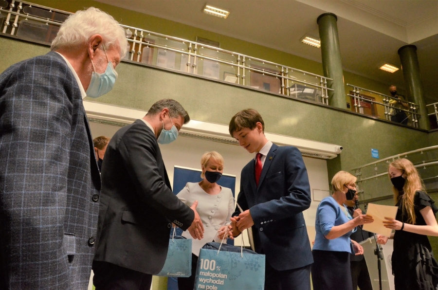 11.06.2021, Kraków. Uroczystość wręczenia nagród laureatom małopolskiego konkursu „Polscy żołnierze w obronie wolnego świata 1939-1940”. Fot. Janusz Ślęzak (IPN)