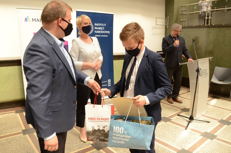 11.06.2021, Kraków. Uroczystość wręczenia nagród laureatom małopolskiego konkursu „Polscy żołnierze w obronie wolnego świata 1939-1940”. Fot. Janusz Ślęzak (IPN)