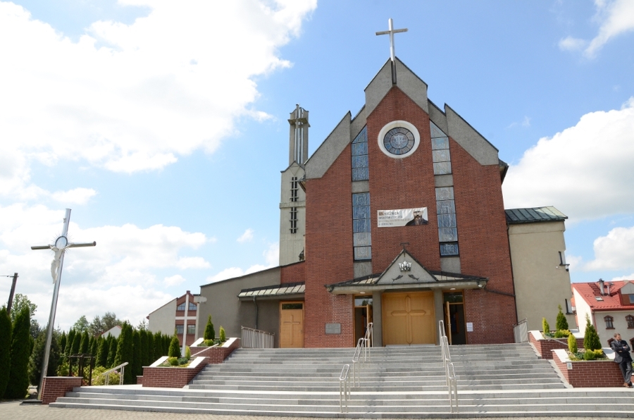 81. rocznica pierwszego masowego transportu Polaków do KL Auschwitz. Uroczystości w Harmężach. Fot. Janusz Ślęzak (IPN)