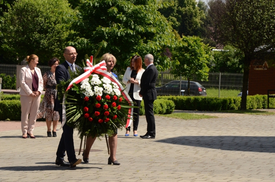 81. rocznica pierwszego masowego transportu Polaków do KL Auschwitz. Uroczystości w Oświęcimiu. Fot. Janusz Ślęzak (IPN)