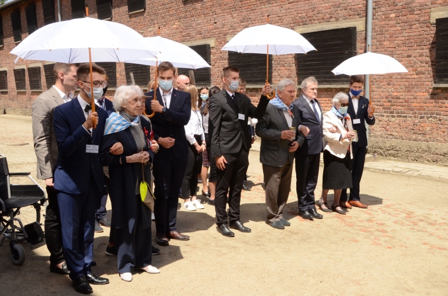 81. rocznica pierwszego masowego transportu Polaków do KL Auschwitz. Uroczystości w Oświęcimiu. Fot. Janusz Ślęzak (IPN)