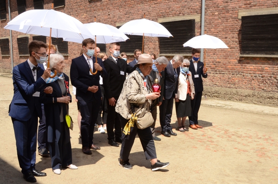 81. rocznica pierwszego masowego transportu Polaków do KL Auschwitz. Uroczystości w Oświęcimiu. Fot. Janusz Ślęzak (IPN)