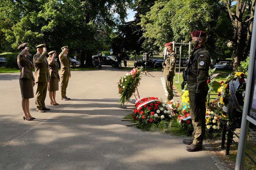 81. rocznica pierwszego masowego transportu Polaków do KL Auschwitz. Uroczystości w Krakowie. Fot. Janusz Ślęzak (IPN)