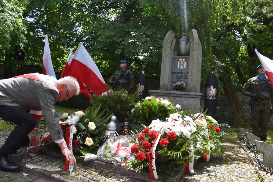 Kieleckie obchody Narodowego Dnia Pamięci Ofiar Niemieckich Nazistowskich Obozów Koncentracyjnych i Obozów Zagłady. Fot. Katarzyna Pronobis (IPN)