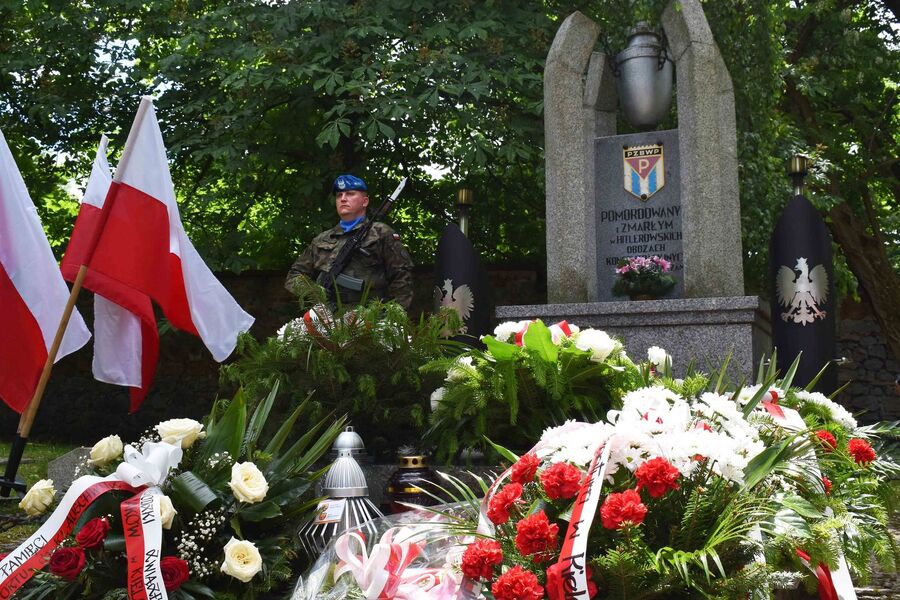 Kieleckie obchody Narodowego Dnia Pamięci Ofiar Niemieckich Nazistowskich Obozów Koncentracyjnych i Obozów Zagłady. Fot. Katarzyna Pronobis (IPN)